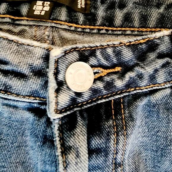 MISSGUIDED MED WASH DISTRESSED JEANS SIZE 8 - Picture 4 of 8